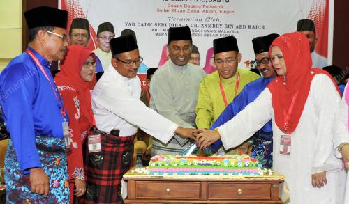TR02_15082015_ZAMBRY_UMNO