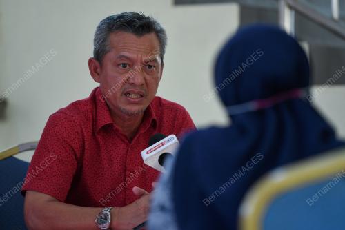 DATUK RAZALI IDRIS