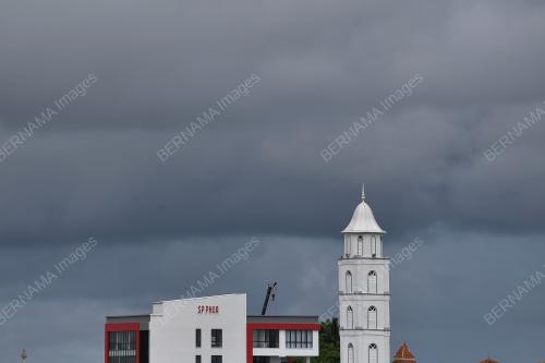 MONSUN TIMUR LAUT