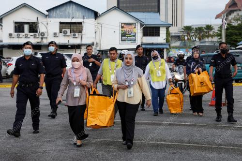 PILIHAN RAYA UMUM KE-15 (PRU15)