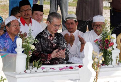 ABDULLAH AHMAD BADAWI