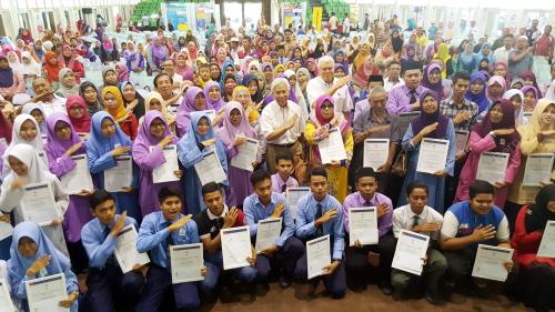 TR02_16042016_GURU_MURID