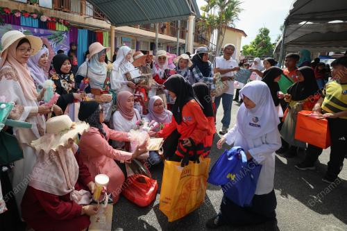 SAMBUTAN HARI GURU