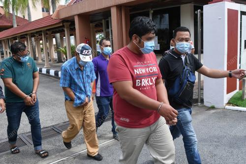 TIGA PENGURUS SYARIKAT DIREMAN SPRM