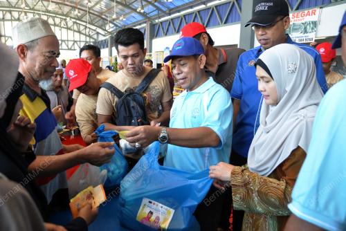 TR02_17062017_PASAR