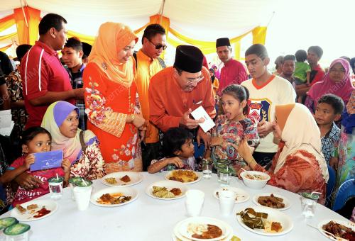 TR02_17082013_SAMBUTAN_RAYA
