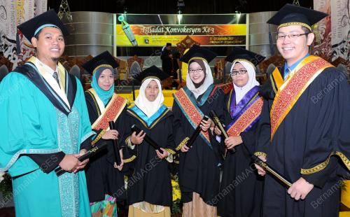 KONVOKESYEN UNISZA