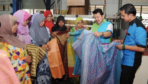 TR02_17092013_KRAF_SONGKET