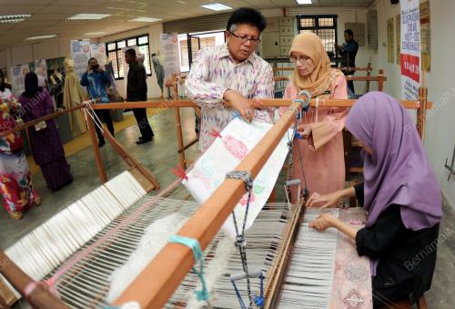TR02_18042016_SONGKET_STANDARD