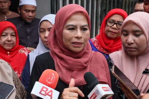 DATUK SERI NORAINI AHMAD