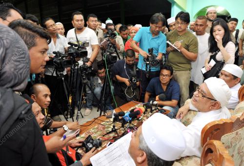 TR02_19042013_SIDANG_MEDIA