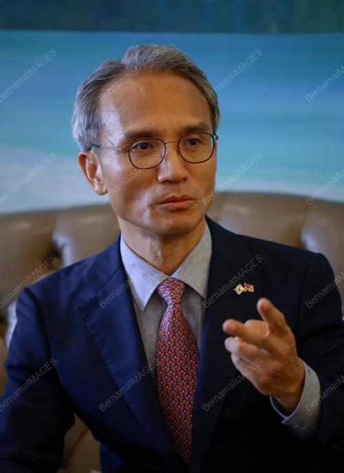 YEO SEUNG-BAE
