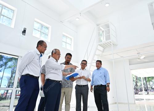 NAIK TARAF SURAU PANTAI BATU BURUK