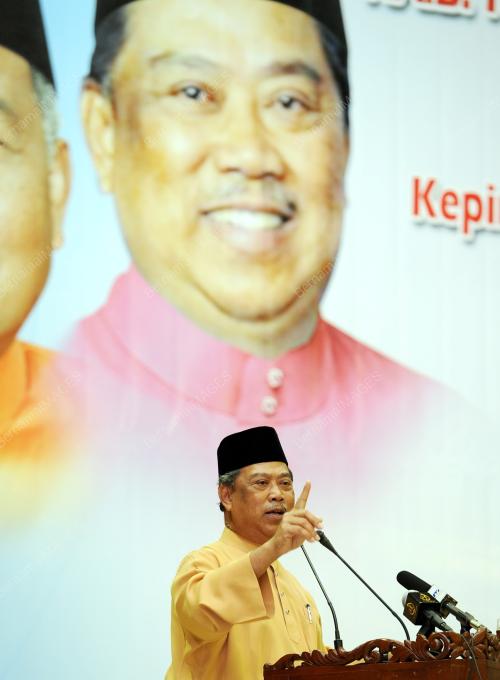 TAN SRI MUHYIDDIN MOHD YASSIN