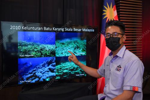 DR TAN CHUN HONG