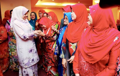 TR02_20122012_ASPIRASI_WANITA