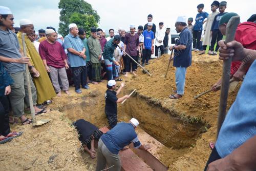 DUA BERANAK GURU AGAMA