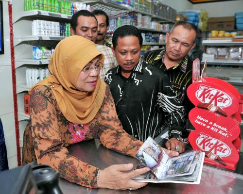TR02_22032012_KEDAI_TUKAR