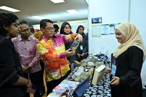 DATUK MUSTAPHA SAKMUD