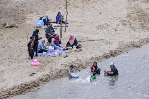 RIADAH HUJUNG MINGGU