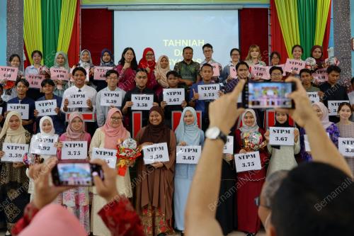 SIJIL TINGGI PELAJARAN MALAYSIA 2023