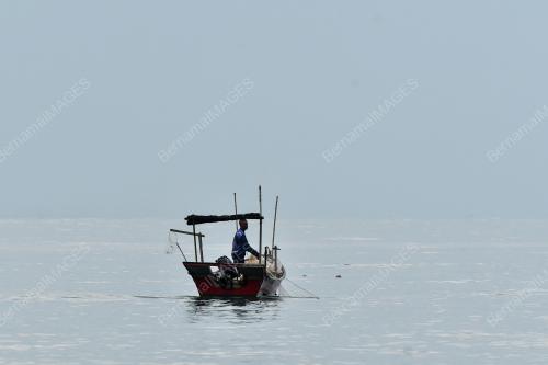 NELAYAN PANTAI