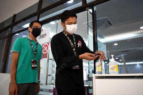 CECAIR PEMBERSIH TANGAN UNISZA