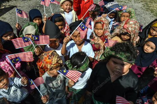KIBAR JALUR GEMILANG