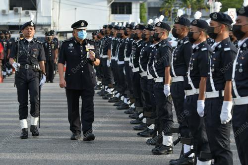 DATUK ROSLEE CHIK
