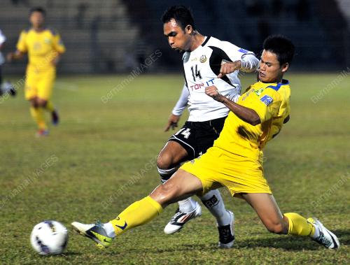 TR02_25042012_PIALA_AFC