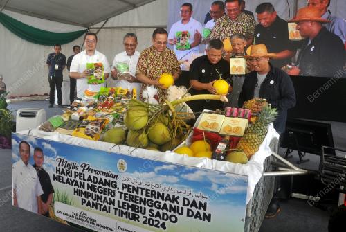 DATUK SERI AHMAD SAMSURI MOKTHAR