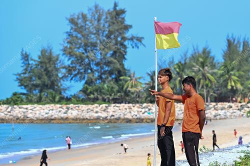PENYELAMAT_PANTAI