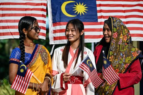 KIBARKAN JALUR GEMILANG