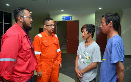 TR02_25092018_NELAYAN_TERAPUNG