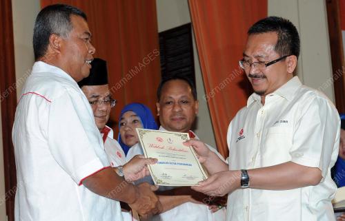 TR02_26042014_PENERANGAN_UMNO