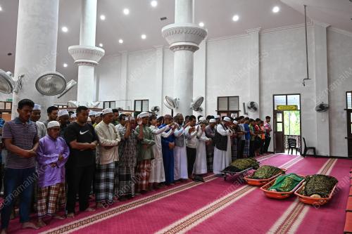 SOLAT JENAZAH KEMALANGAN MAUT