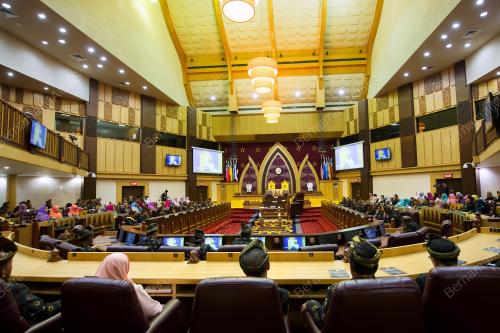 TR02_27032017_SIDANG_DUN