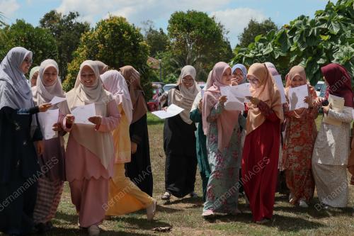 SIJIL PELAJARAN MALAYSIA (SPM)