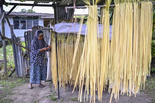 DAUN NIPAH