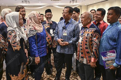 DATUK SERI ABDUL RAHMAN MOHAMAD