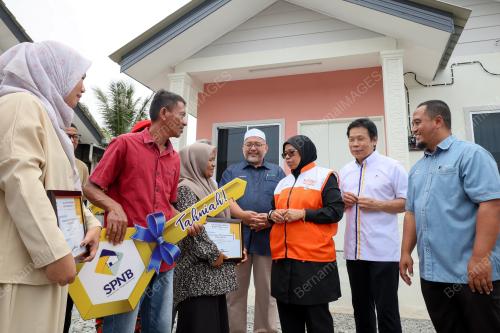 DATUK AIMAN ATHIRAH SABU
