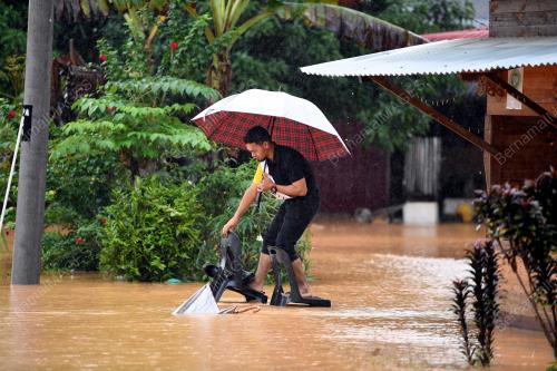 TR02_28112017_HULU_BANJIR_BN201711272662