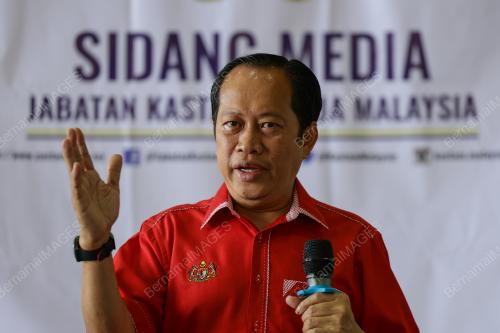 DATUK SERI AHMAD MASLAN