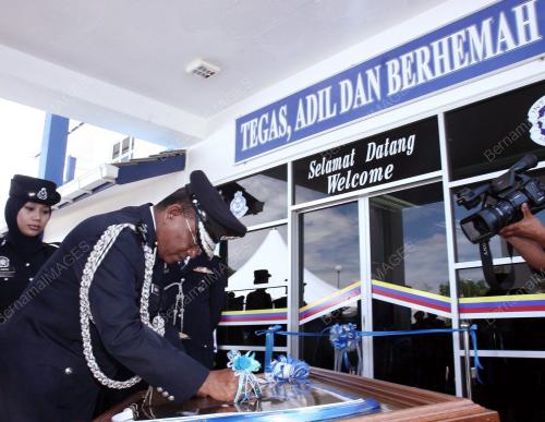 MOHD SHUKRI DAHLAN