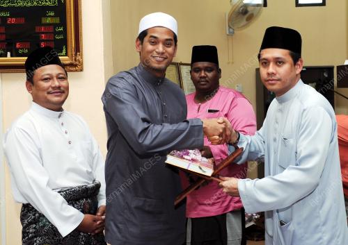 TR02_31012014_KHAIRY_MASJID