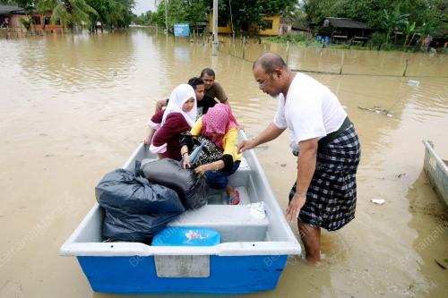 TR03_02012012_SETIU_BANJIR