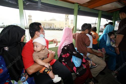 PERKAMPUNGAN HADHARI