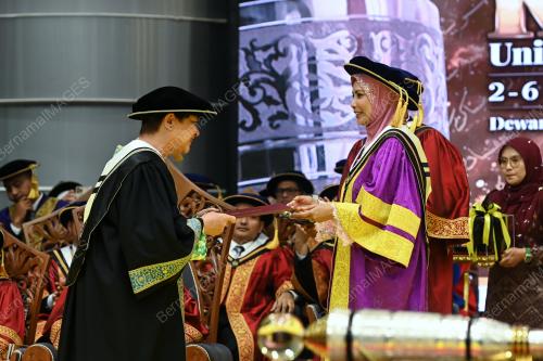 SULTANAH NUR ZAHIRAH