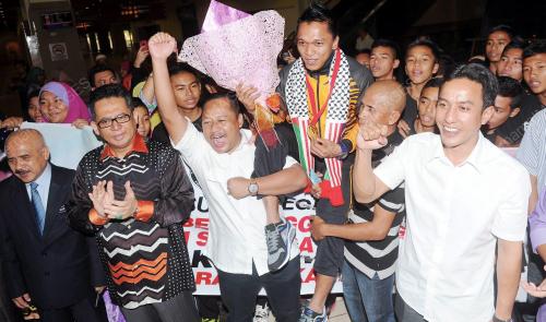TR03_03082014_SAMBUT_HAFIFI