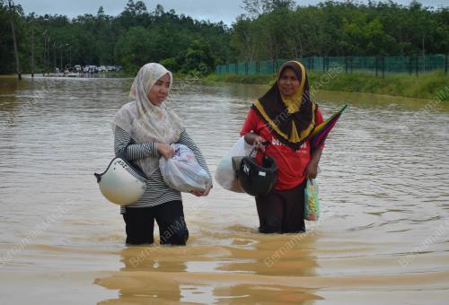 TR03_03112018_BANJIR